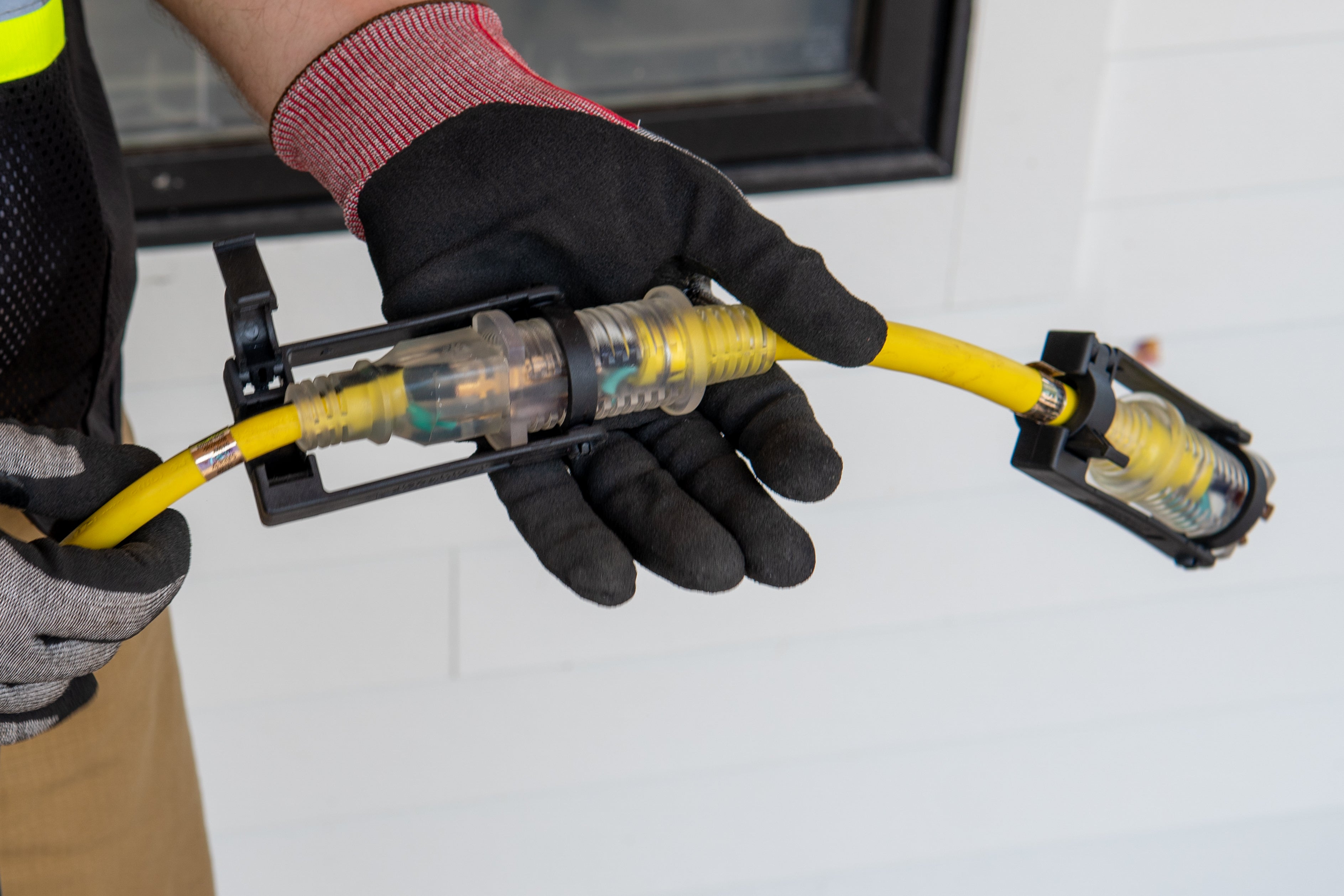 12/3 SJTW Lighted Extension Cords with E-Zeelock