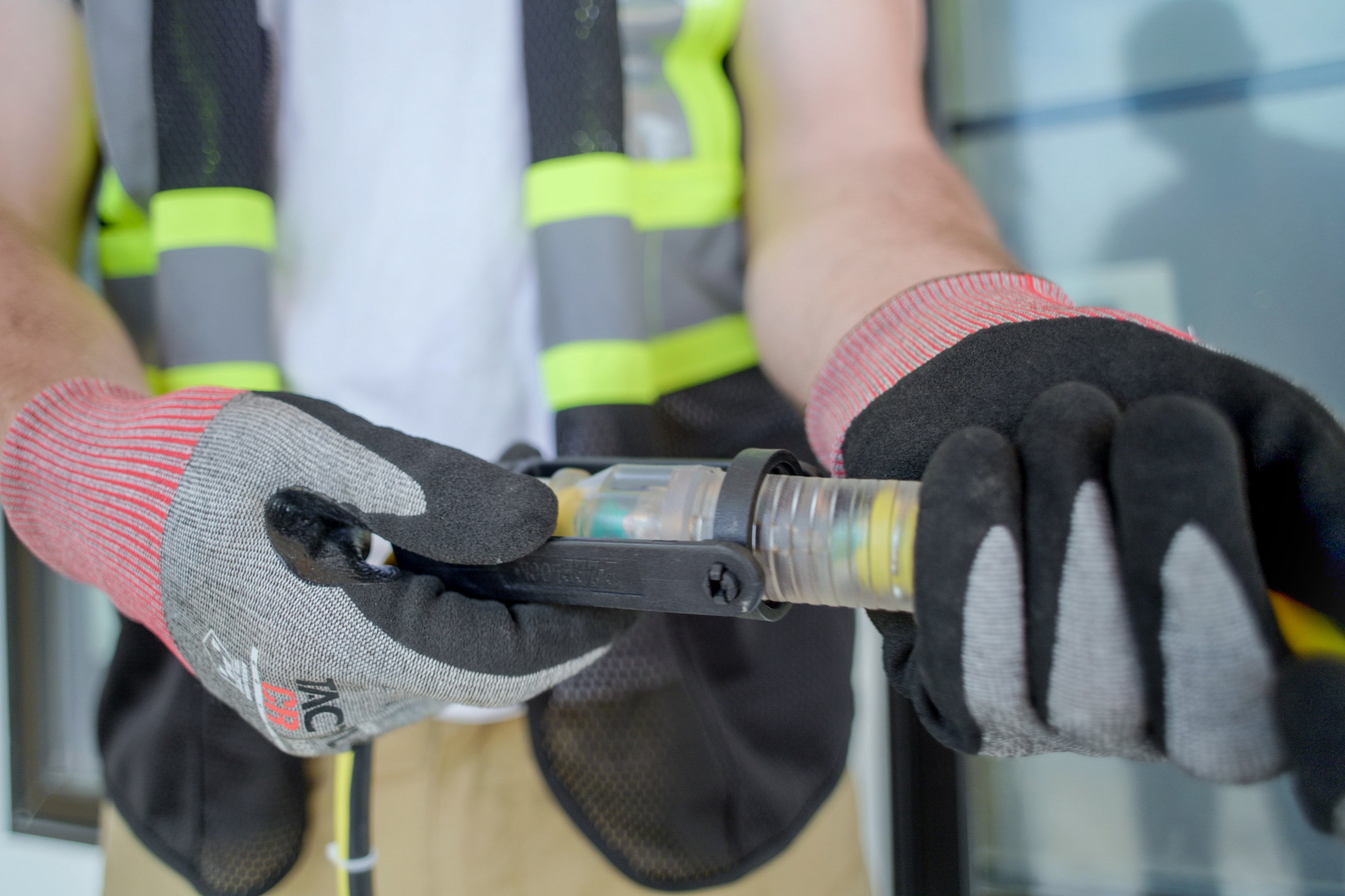 12/3 SJTW Lighted Extension Cords with E-Zeelock